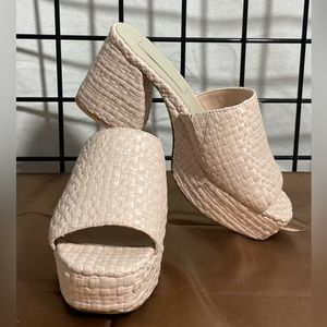 Vince Camuto Imagine Caira Raffia Platform mules NWOB